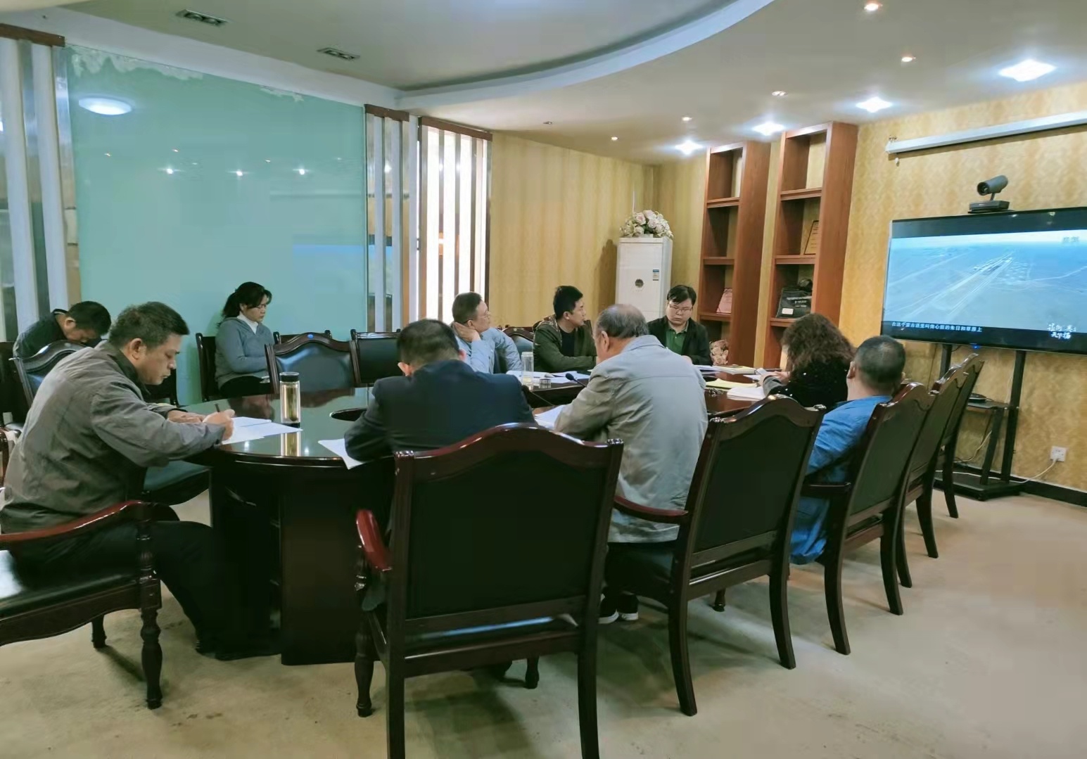 淬炼政治品格 践履知行合一 ——省机械工业设计研究院党支部开展主题党日活动